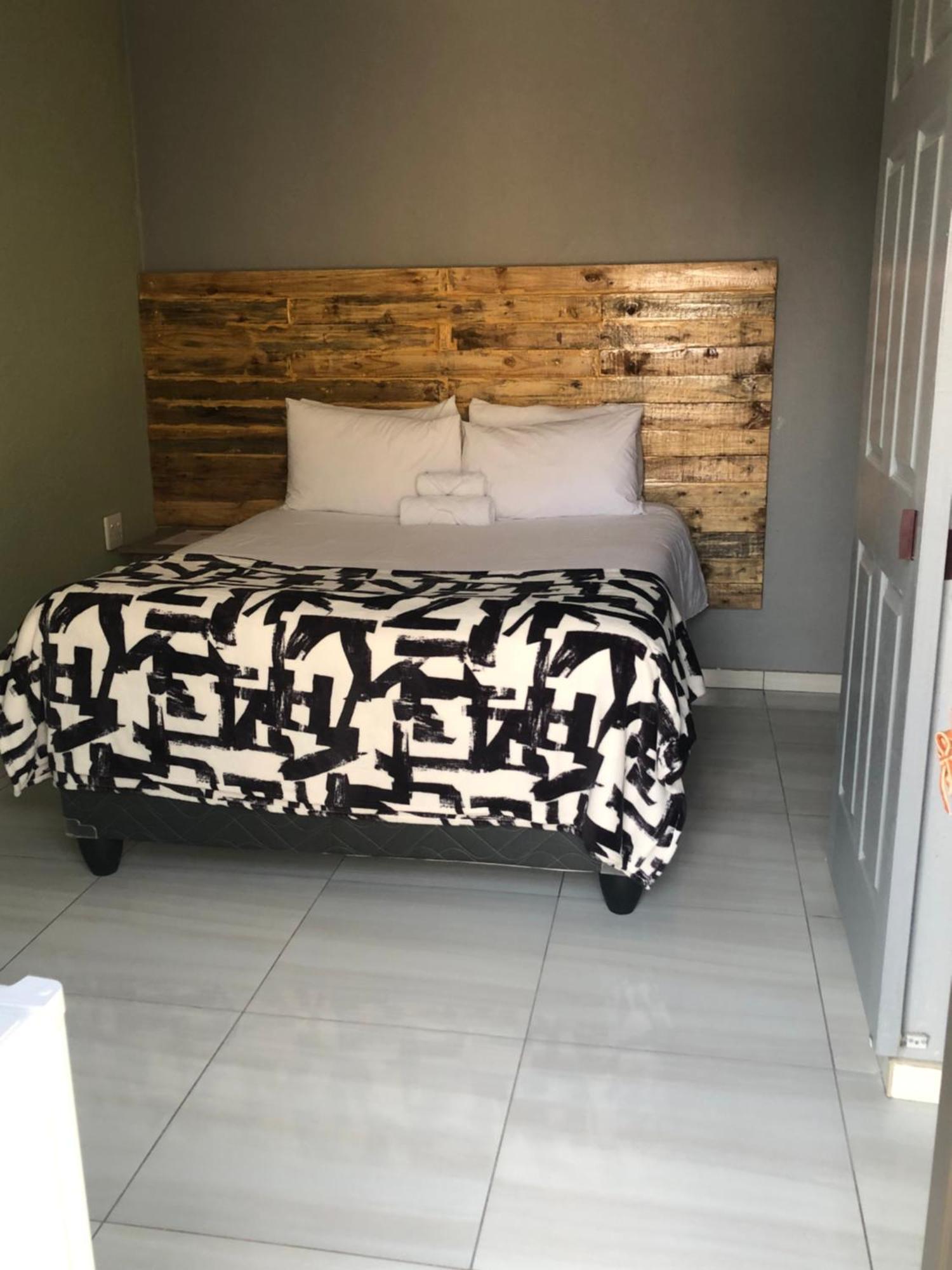 The Nest Overnight And Accommodation Usakos Exteriör bild